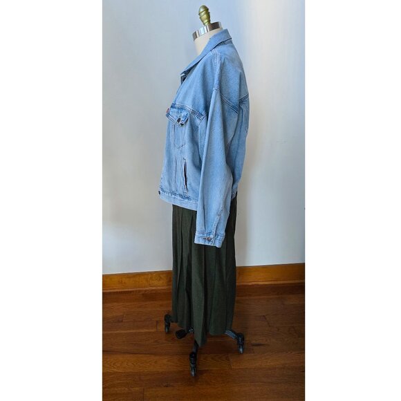 Levi's Premium Women's 90's Trucker Denim Jacket in a Size Extra Large XL - Picture 4 of 7